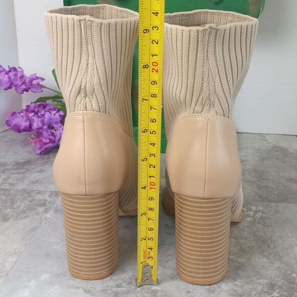 Womens Size 8 Chic Heels Ankle Boots Zipper Pointed Toe Booties Tan Festival - Picture 3 of 11